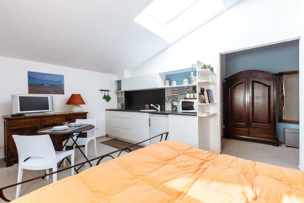 Coquille Maqueda Apartment ปาแลร์โม ภายนอก รูปภาพ